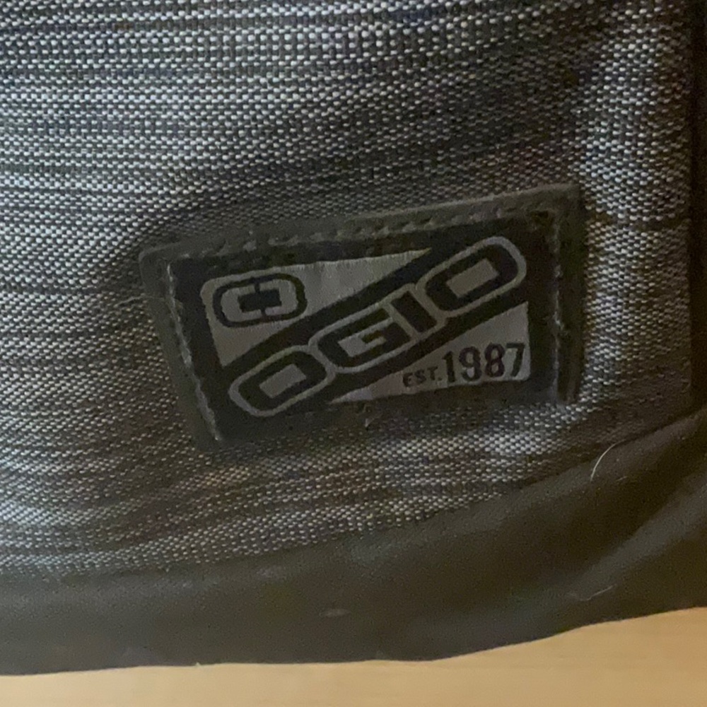 Ogio Black Backpack Versatile Durable Design - image 2